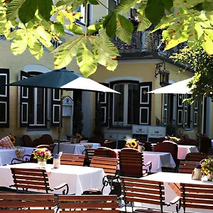 Poelt Guest house